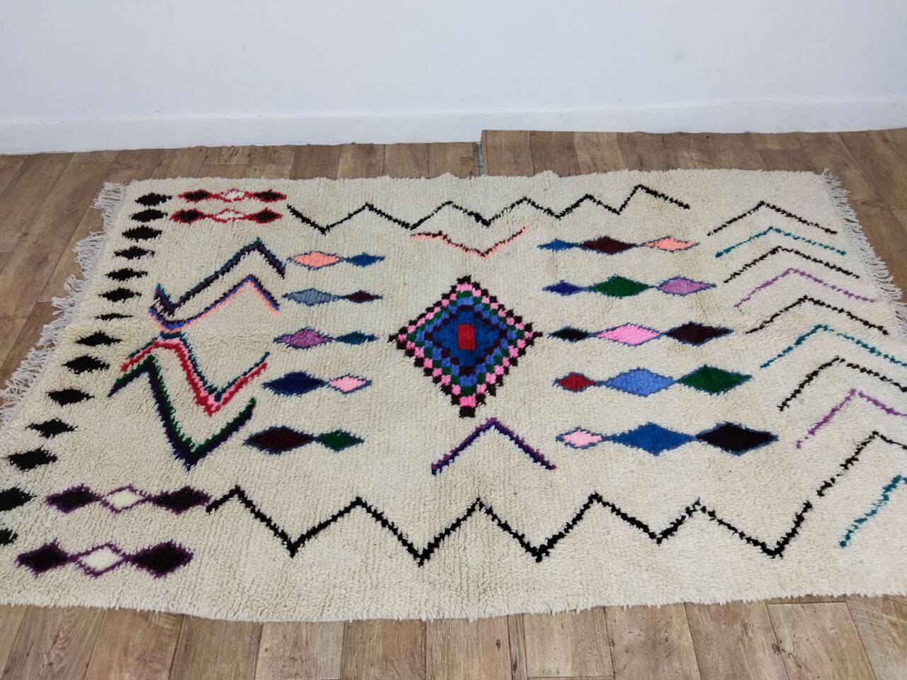 Handcrafted Moroccan Berber Rug 236 X 152 CM