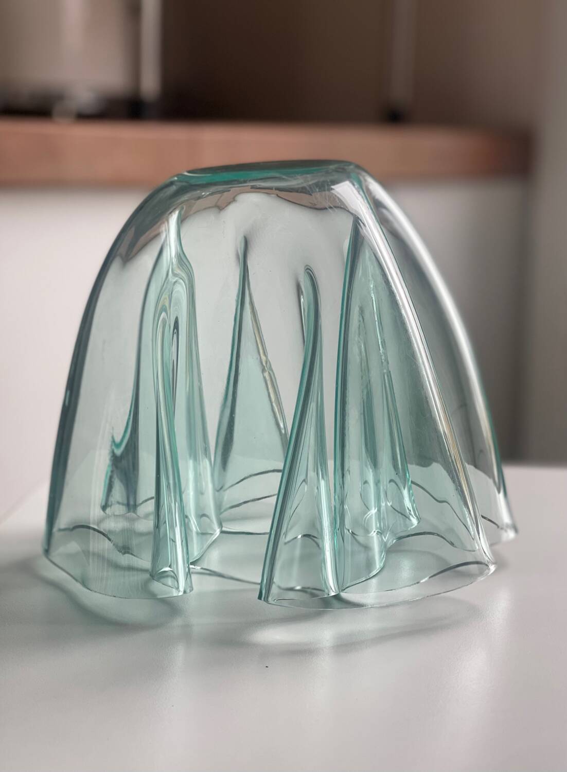Plexi handkerchief vase 1980