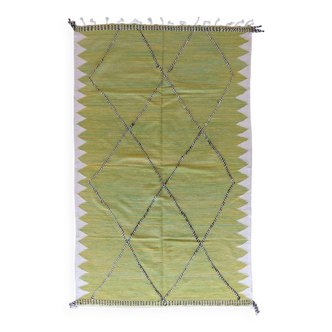 Lime green Kilim rug - 307 x 196 cm