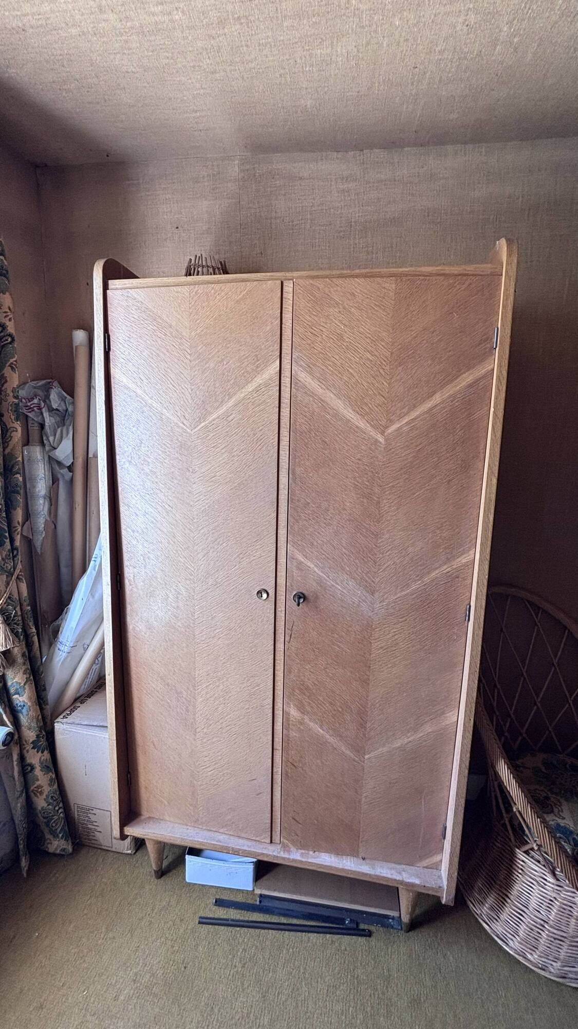 Art Deco oak wardrobe with chevron decoration
