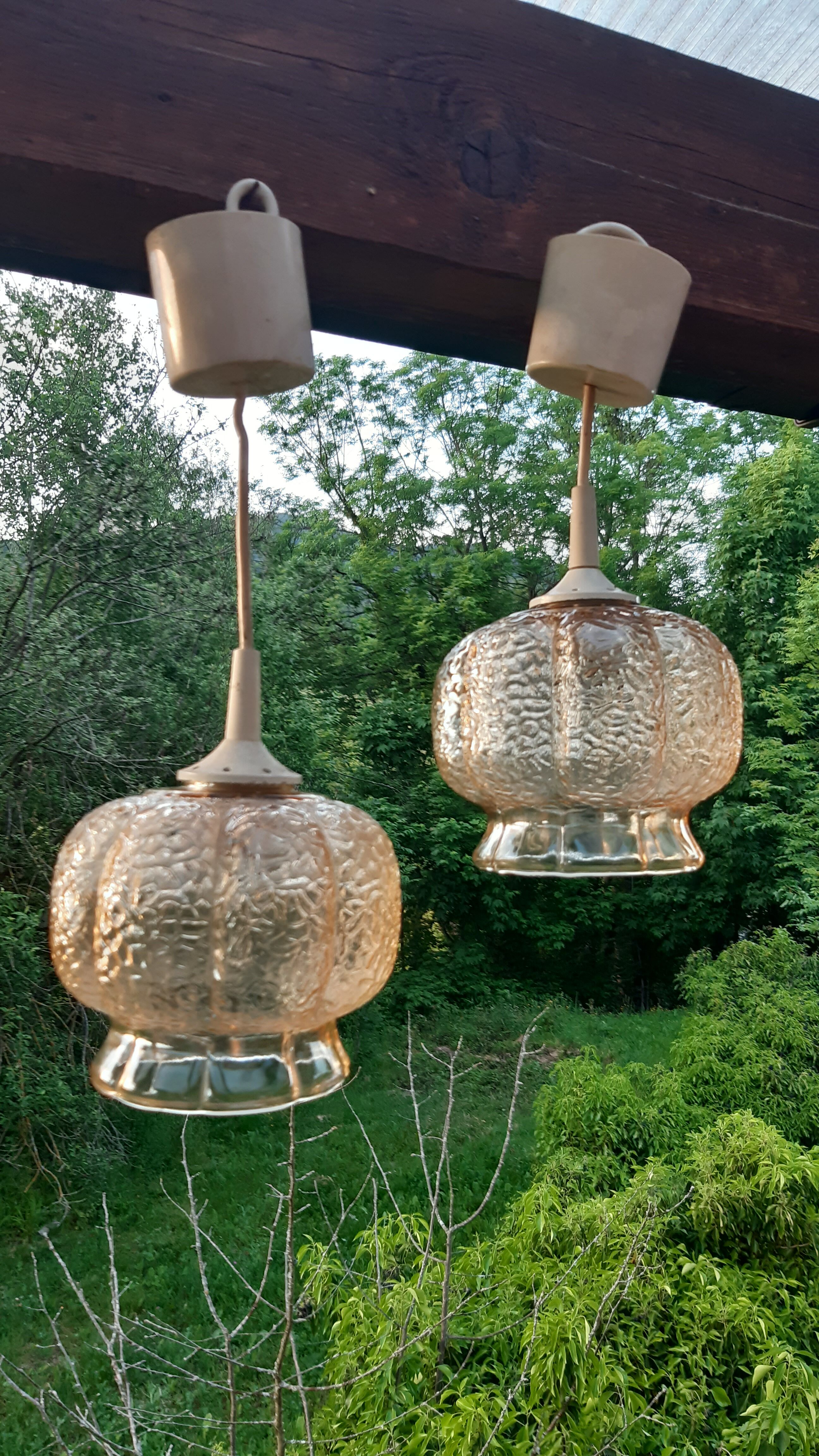 Amber glass suspensions 1970 lot of 2