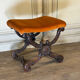 Tabouret en X, bois sculpté, XIXème siècle