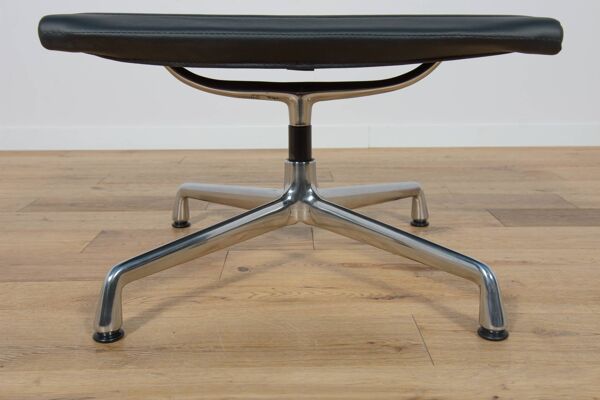 Fauteuil lounge et ottoman Eames Alu Group EA124 & EA125 par Charles & Ray Eames pour Vitra, années 1980