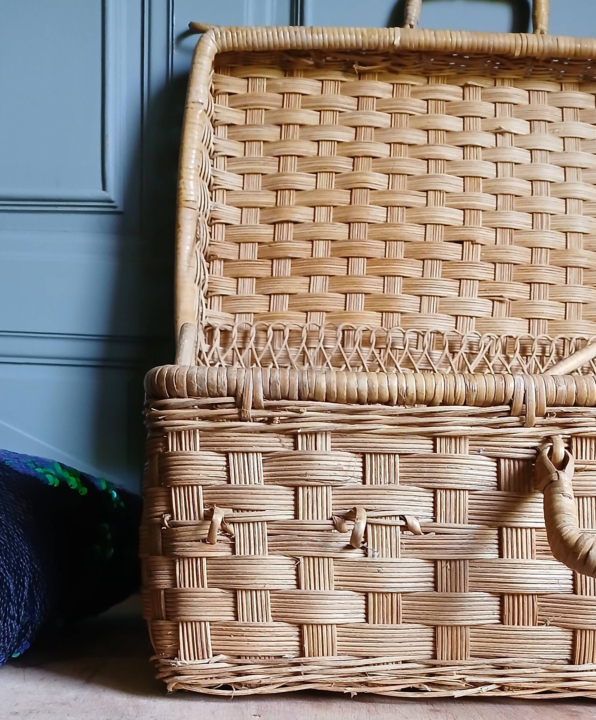 Valise en rotin, 1960