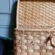 Valise en rotin, 1960