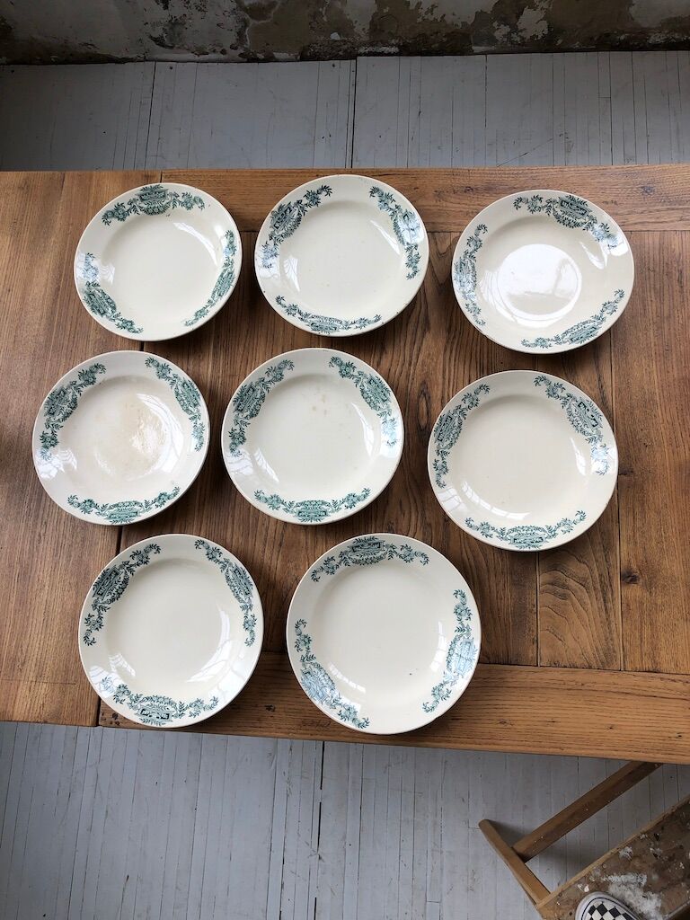 22 plates Lutece Longchamps