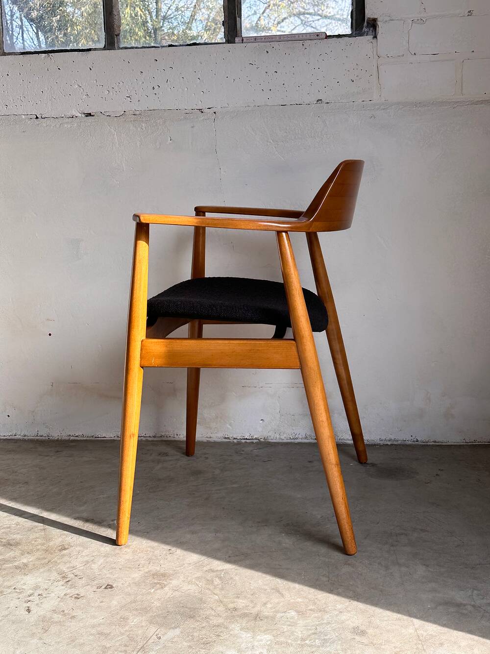 Set of 4 Model 411 armchairs in solid beech, Hartmut Lohmeyer, Wilkahn