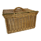 Vintage wicker basket with closure and handle