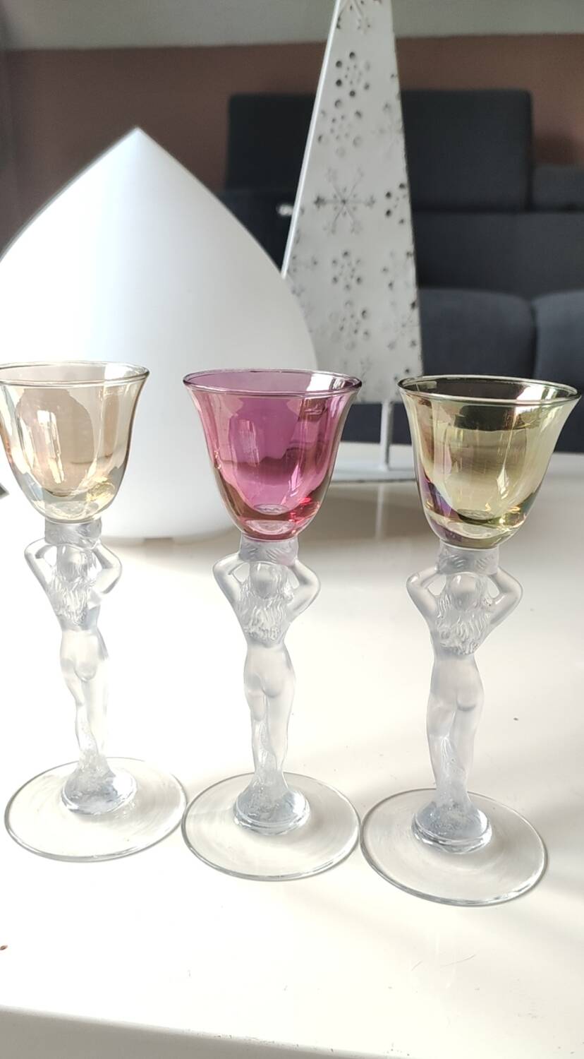 Set of 3 iridescent glasses/Caryatids/Venus base. Royal Bayel Crystal.