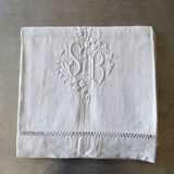 Drap ancien en lin brodé