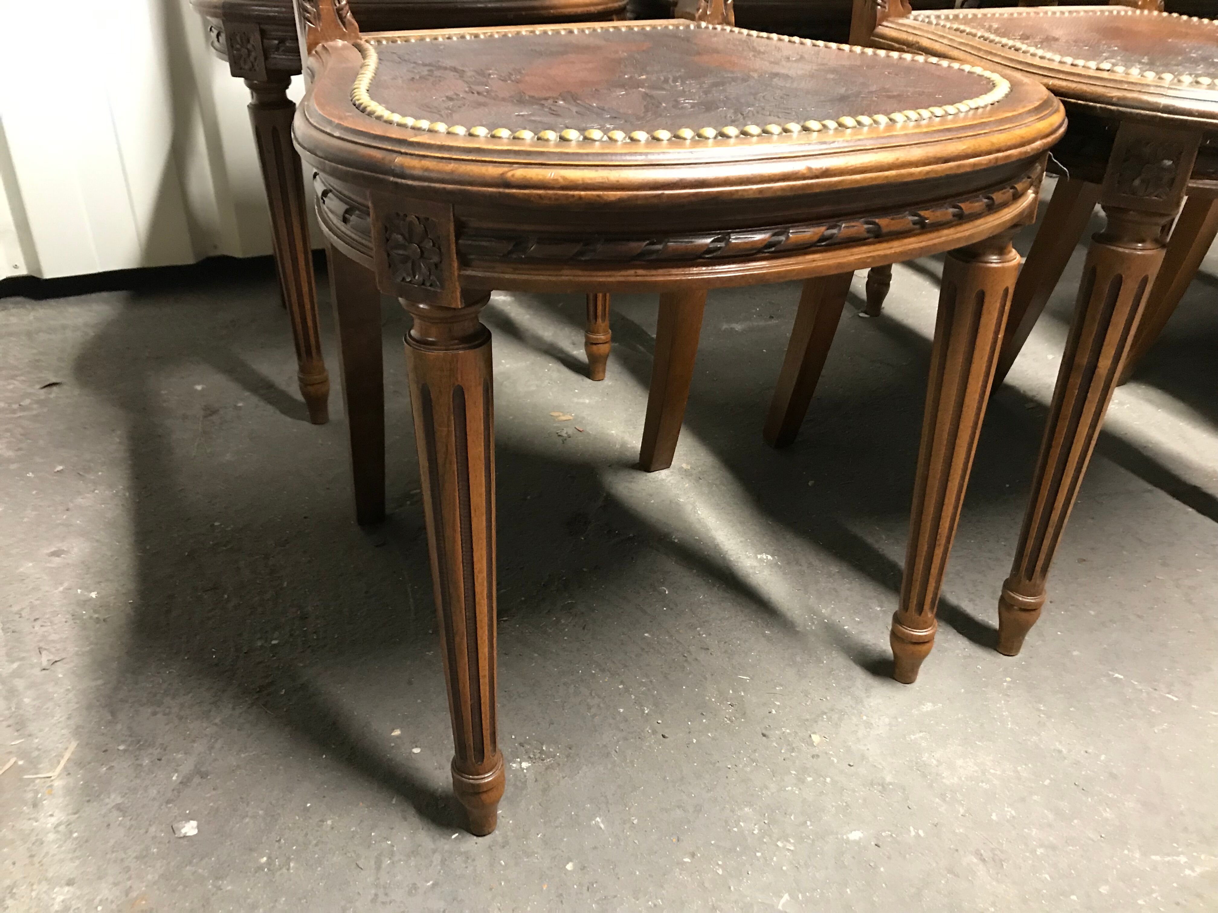 Suite de 6 chaises Louis XVI