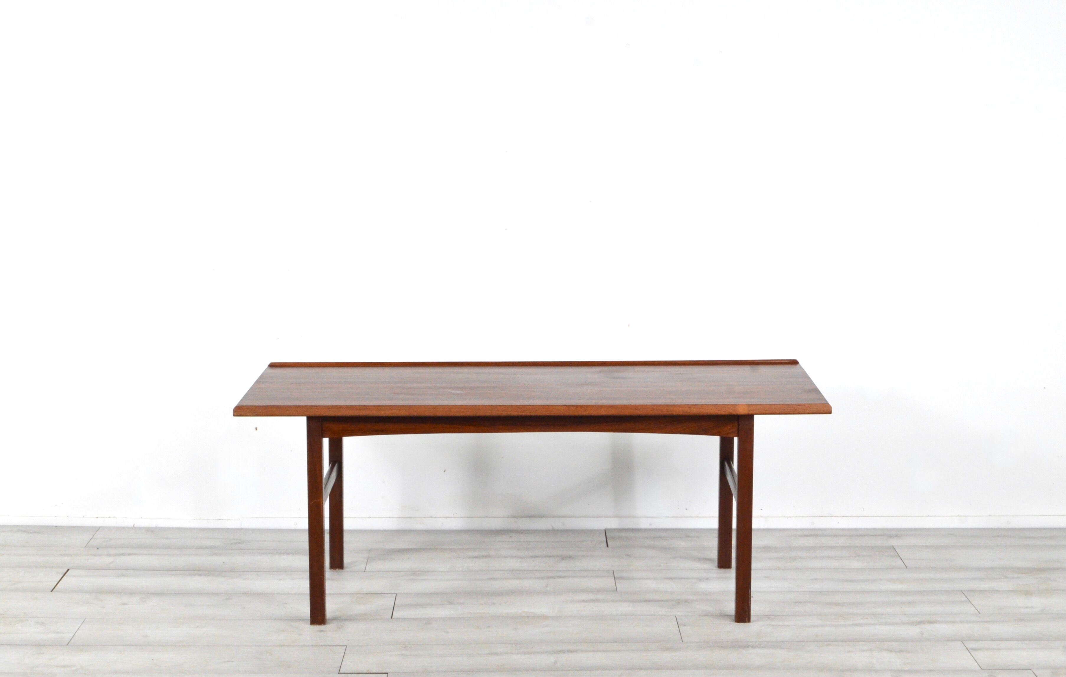 Midcentury danish coffee table in rosewood by Anton Kildeberg