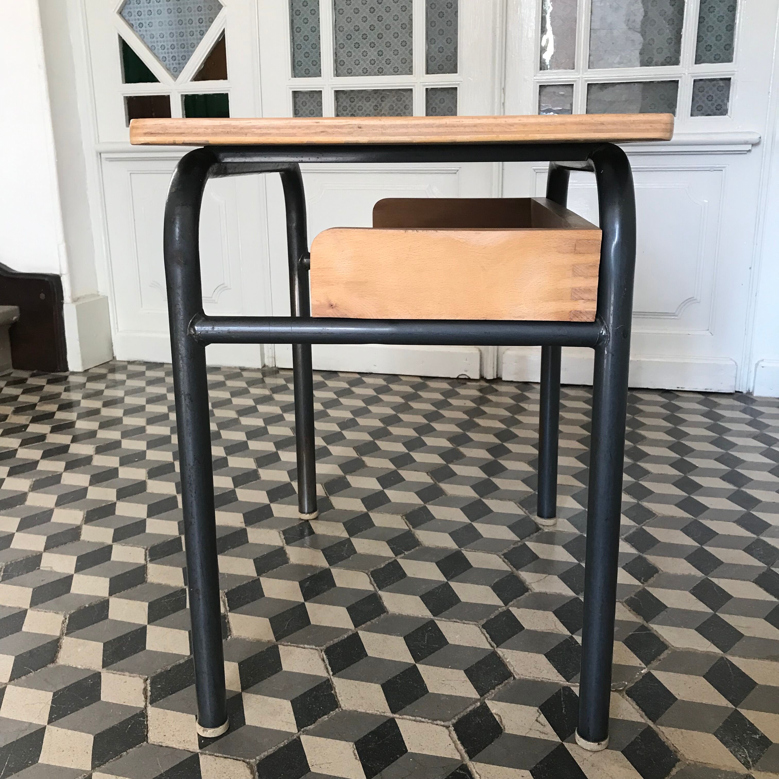 School office 1 place
