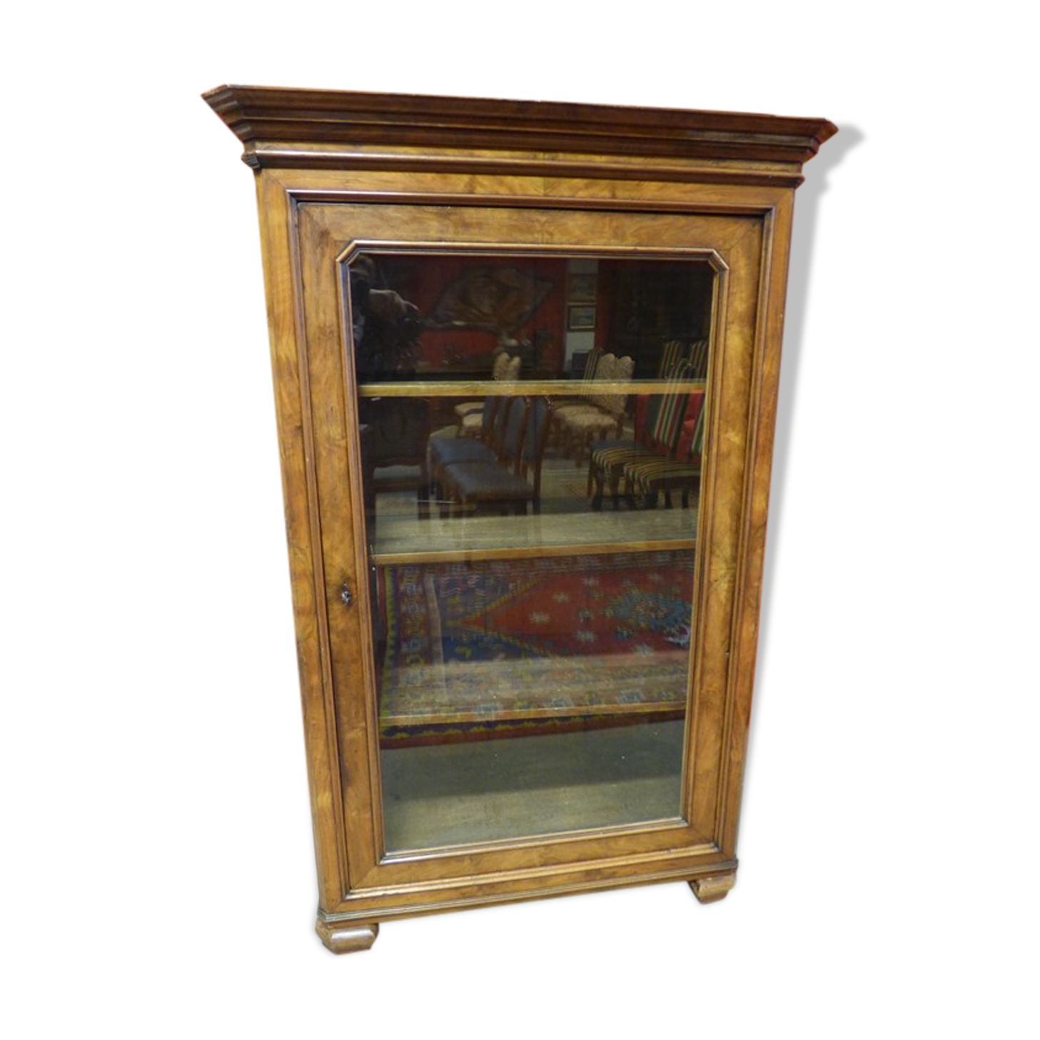 Walnut and walnut veneer display case 1 door circa 1900