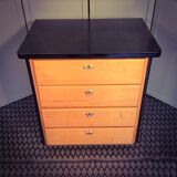 Petite commode en bois et formica