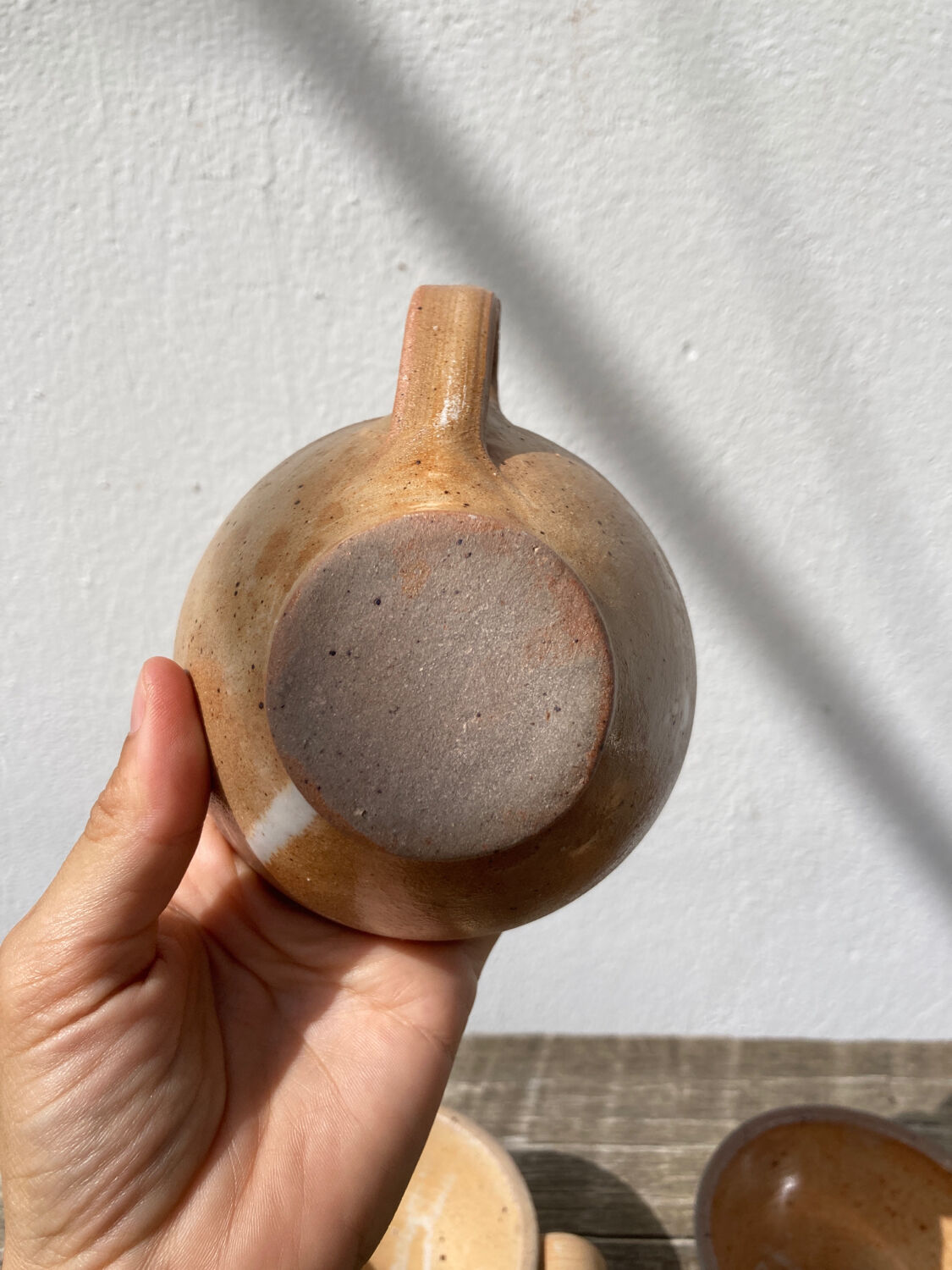4 vintage stoneware cups