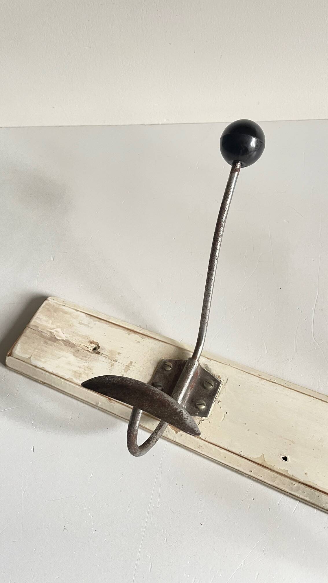 ANTIQUE SCHOOL COAT RACK White Wood
