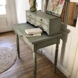 Desk happiness of the day 19th century
