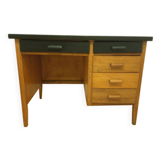 Bureau vintage avec chaise