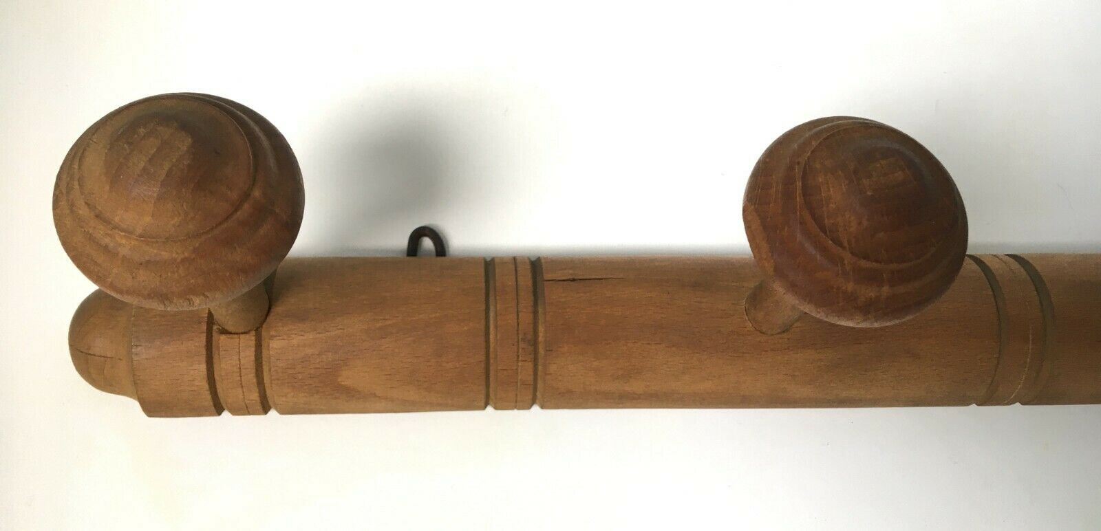 Wooden coat rack 4 vintage patères