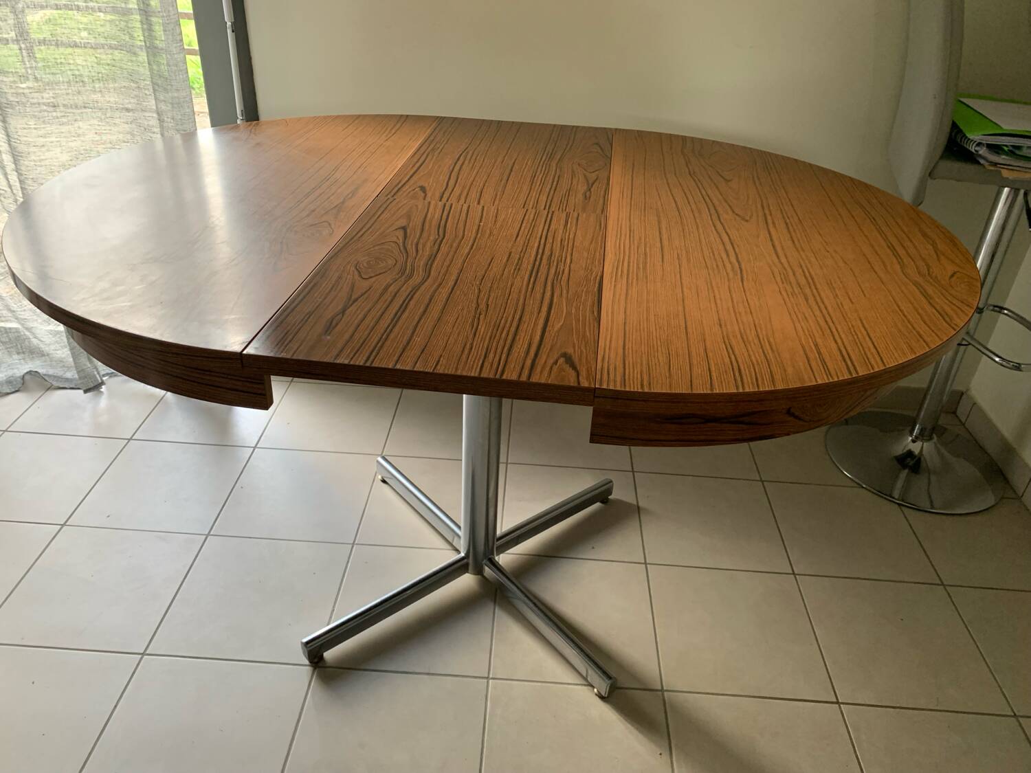 Table ronde en formica