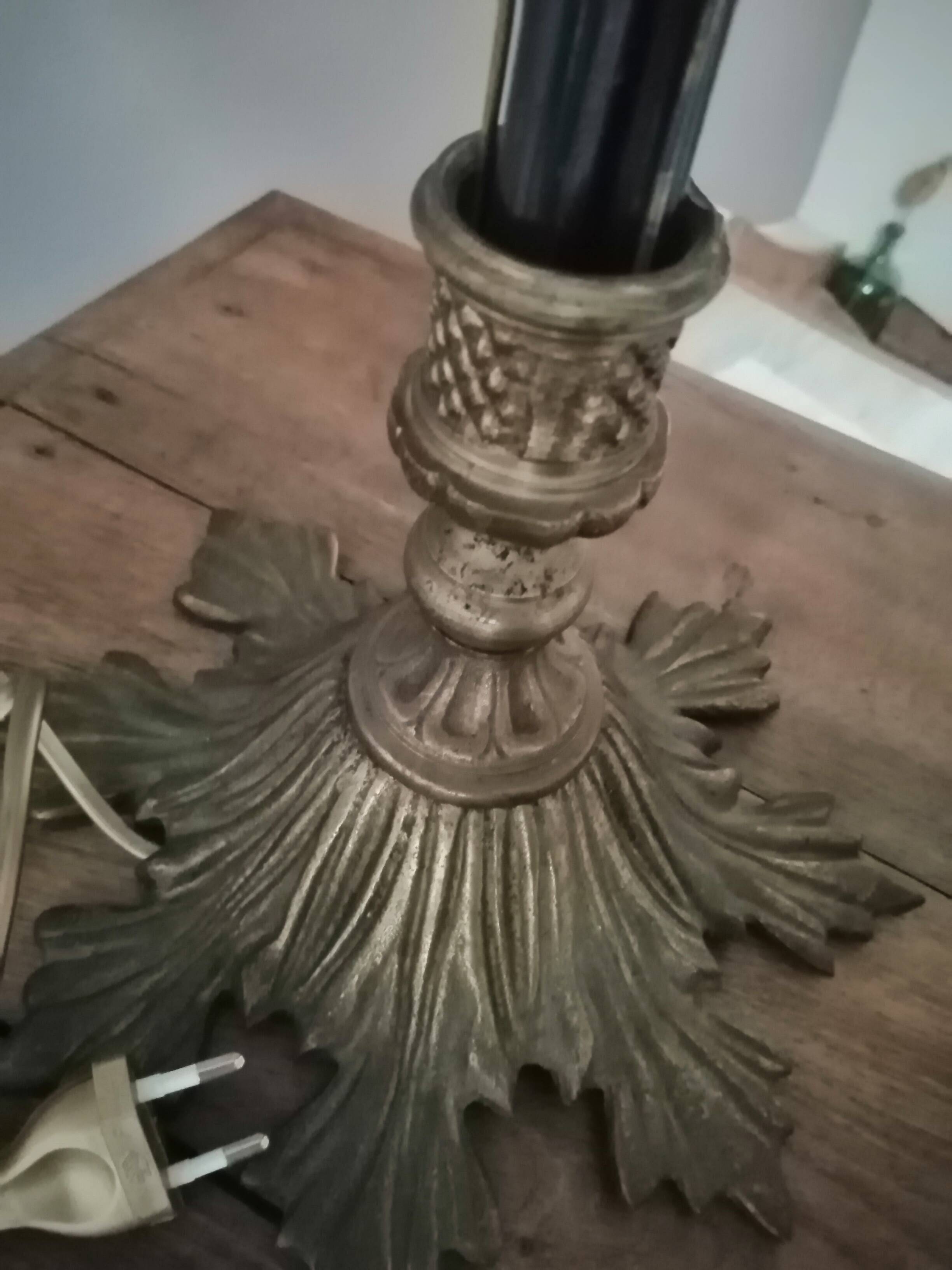 Art deco lamp, bunches of grapes in Murano glass, bronze base