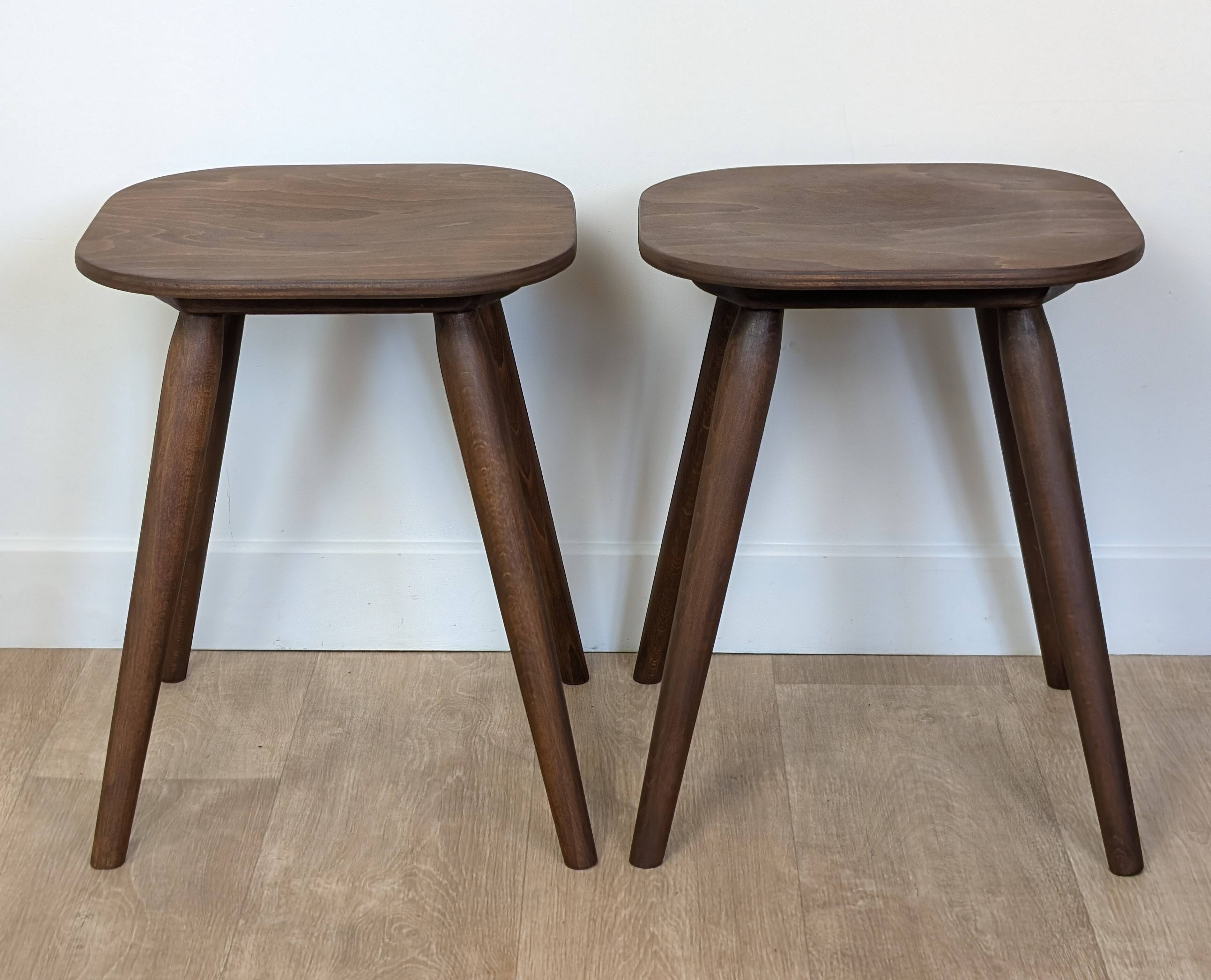 Pair of 60' stools