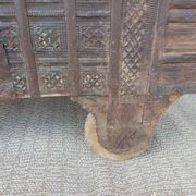 Coffre ancien indien vintage  sur roues en bois début 20eme s