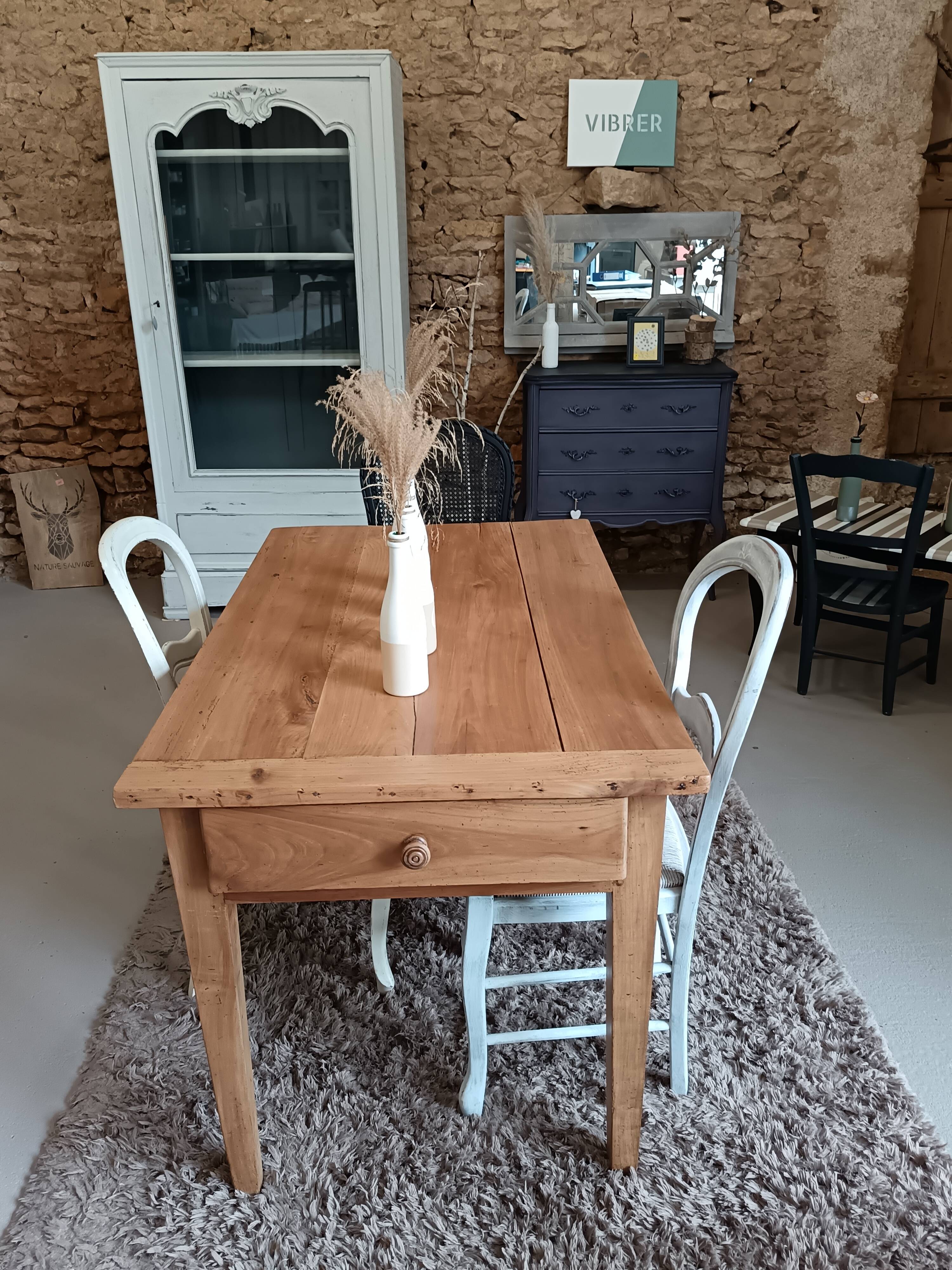 Beautiful farmhouse table - desk