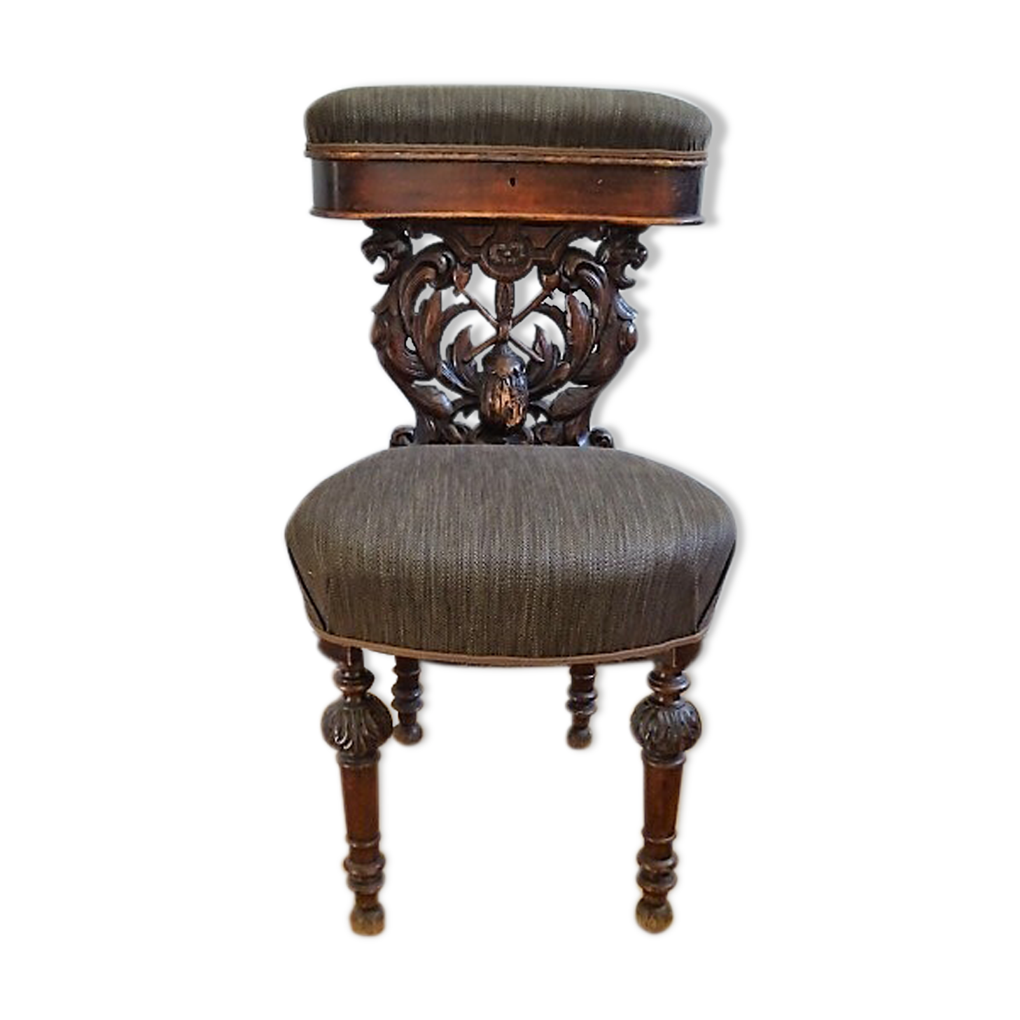 Smoking chair