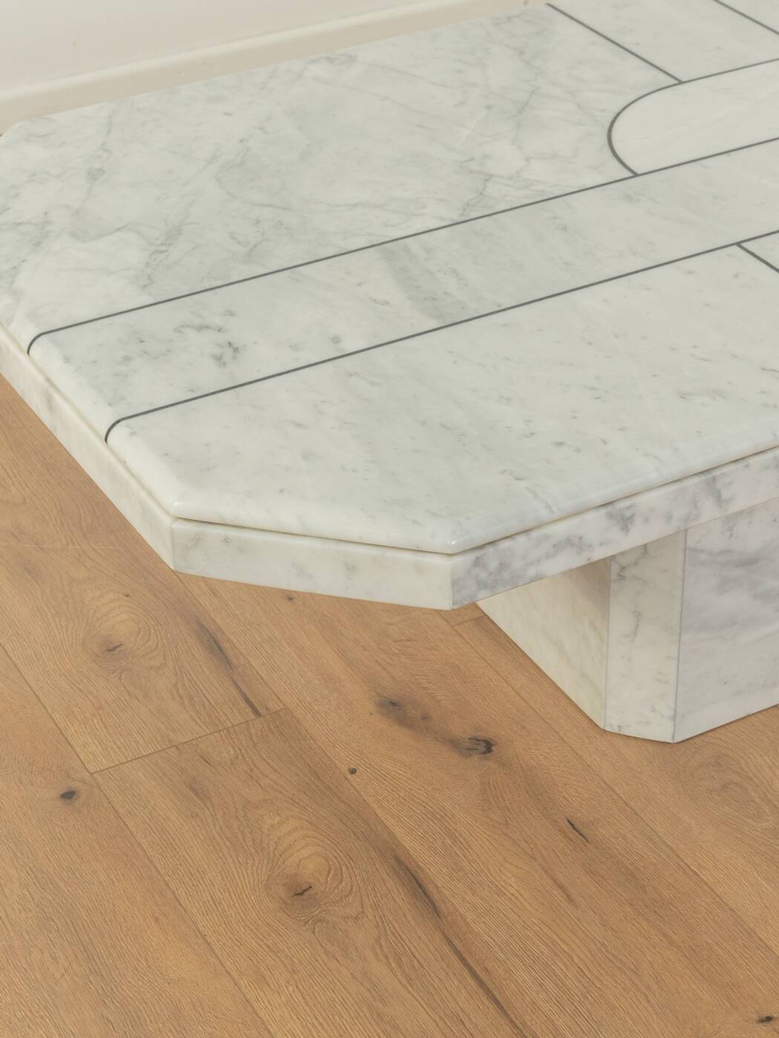 Table basse en marbre des années 1980