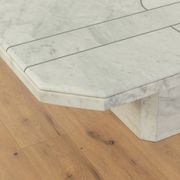 Table basse en marbre des années 1980