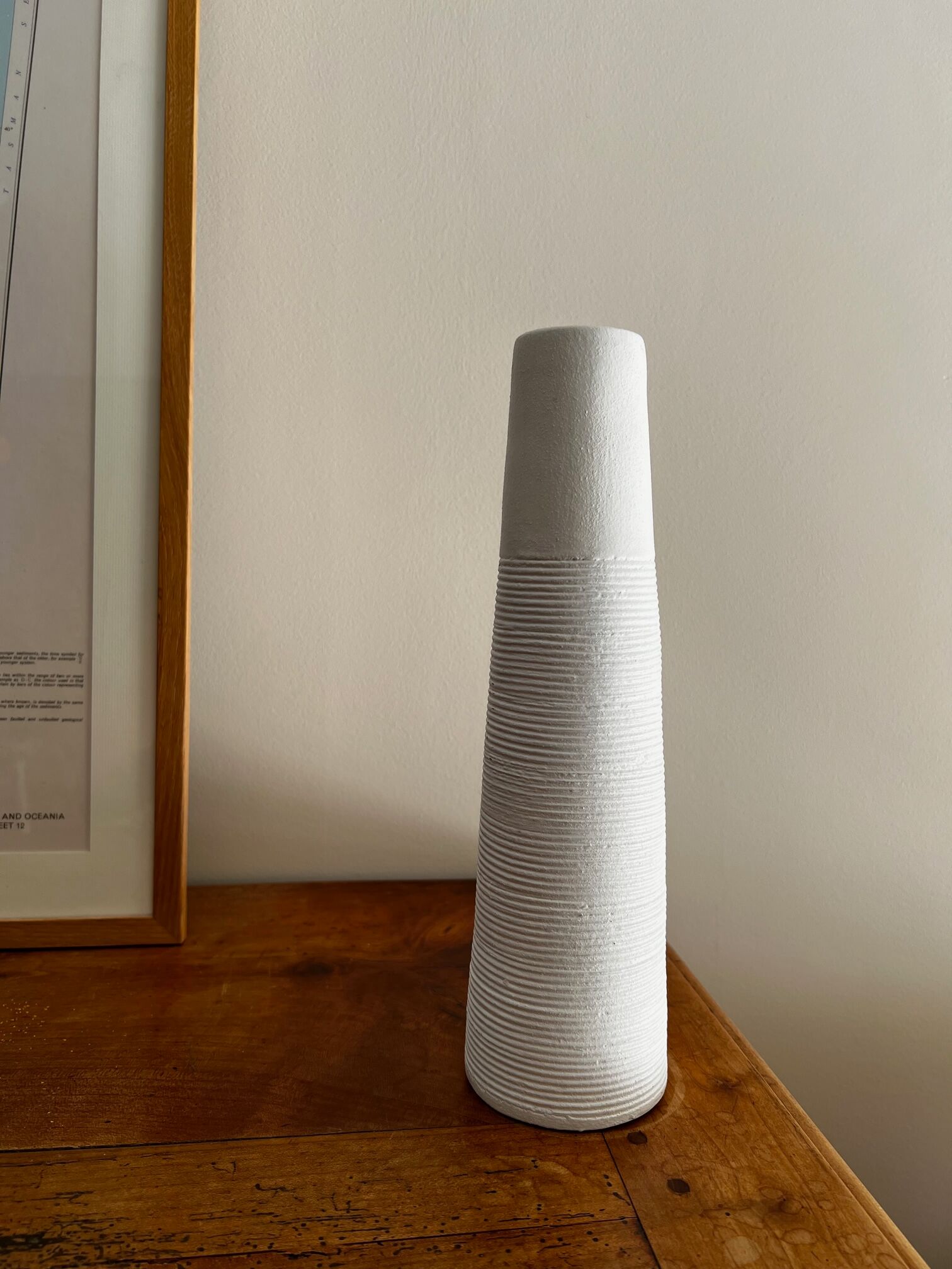 Ceramic sculpture fireplace vase