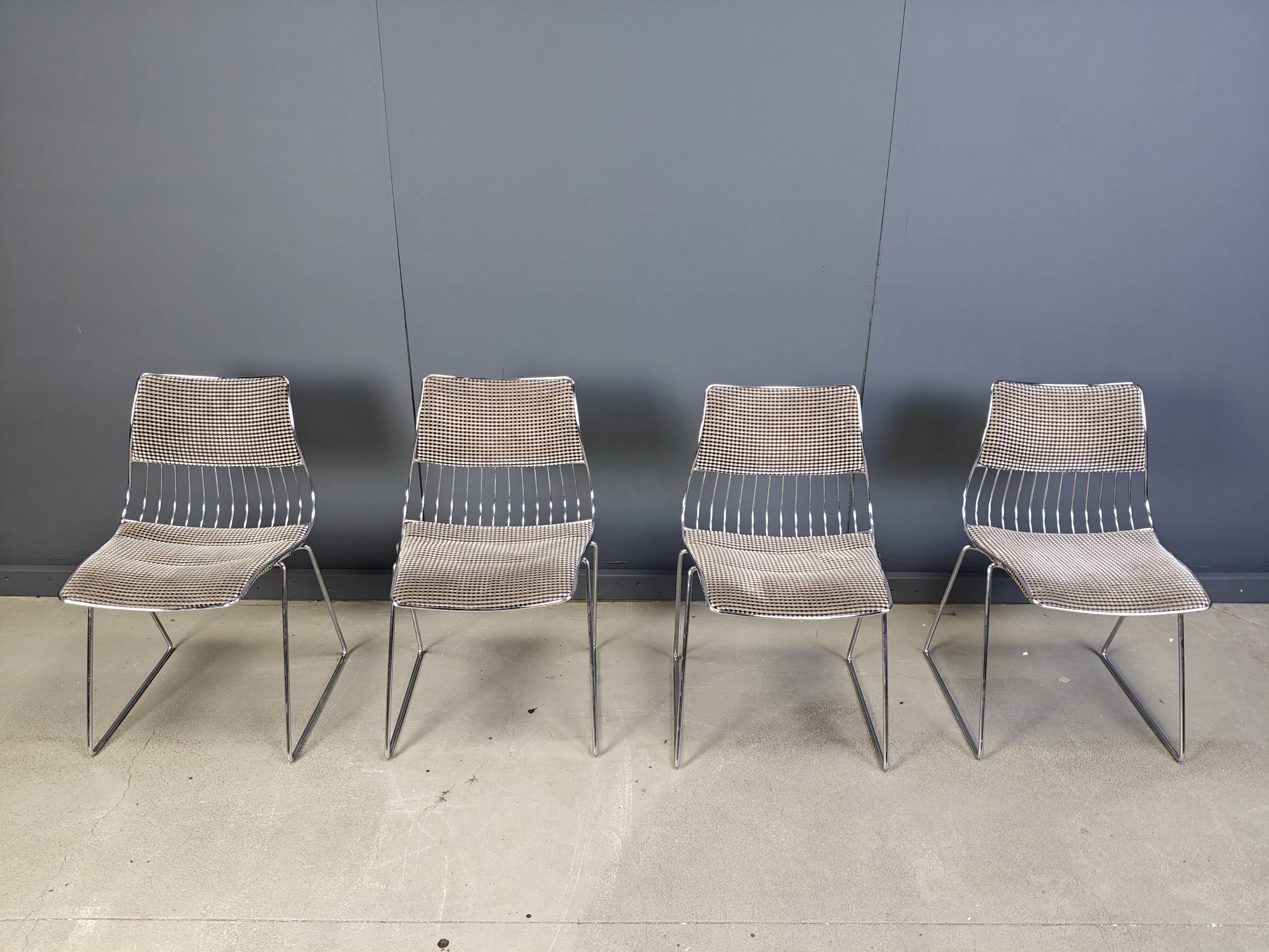 Set of 4 stacking dining chairs by Rudi Verelst for Novalux, 1970s