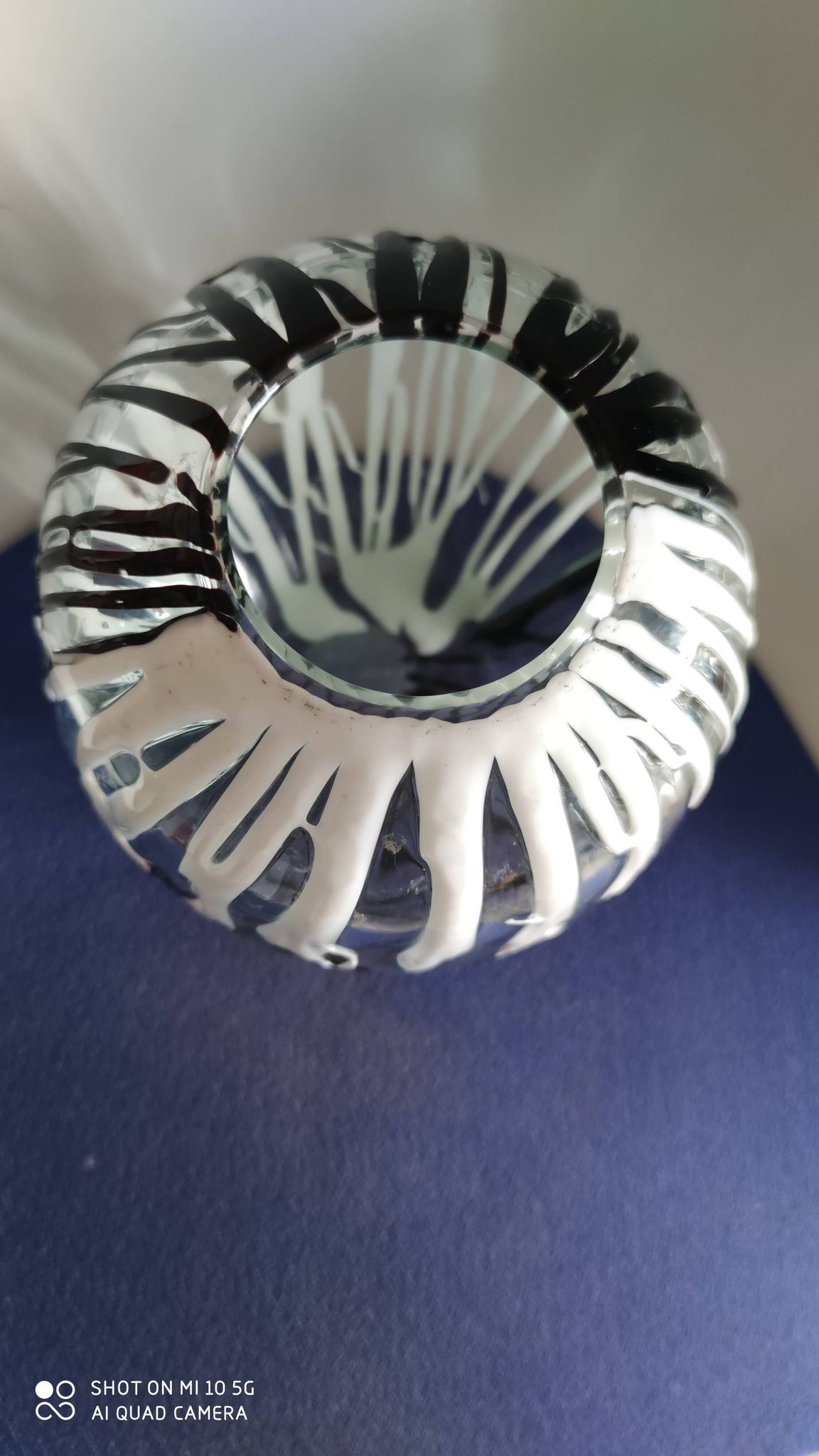 Spherical vase in glass and glass paste, circa 1970