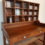 Postal sorting office