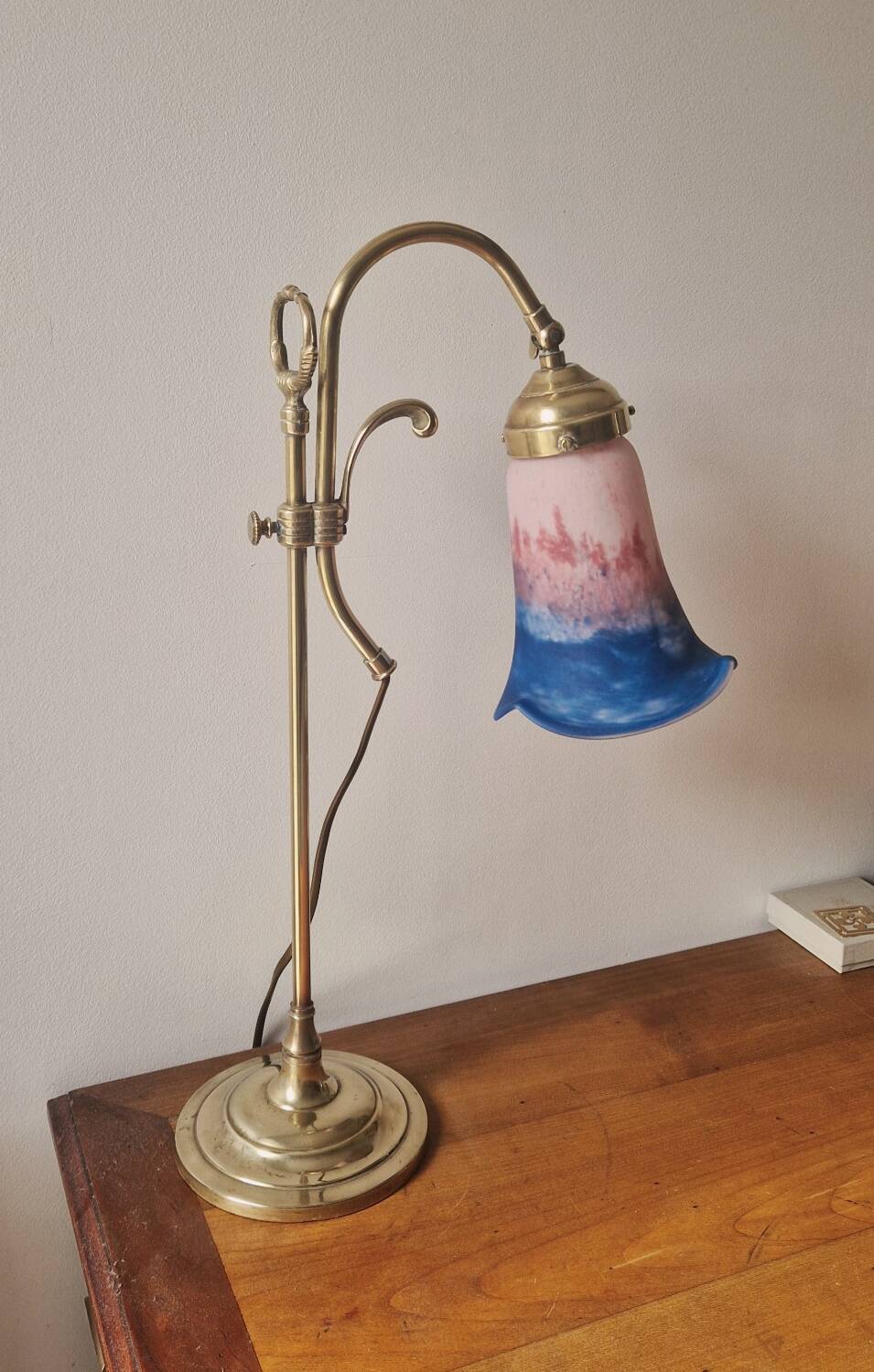 Art Nouveau style lamp - Brass and glass paste - 1920s period