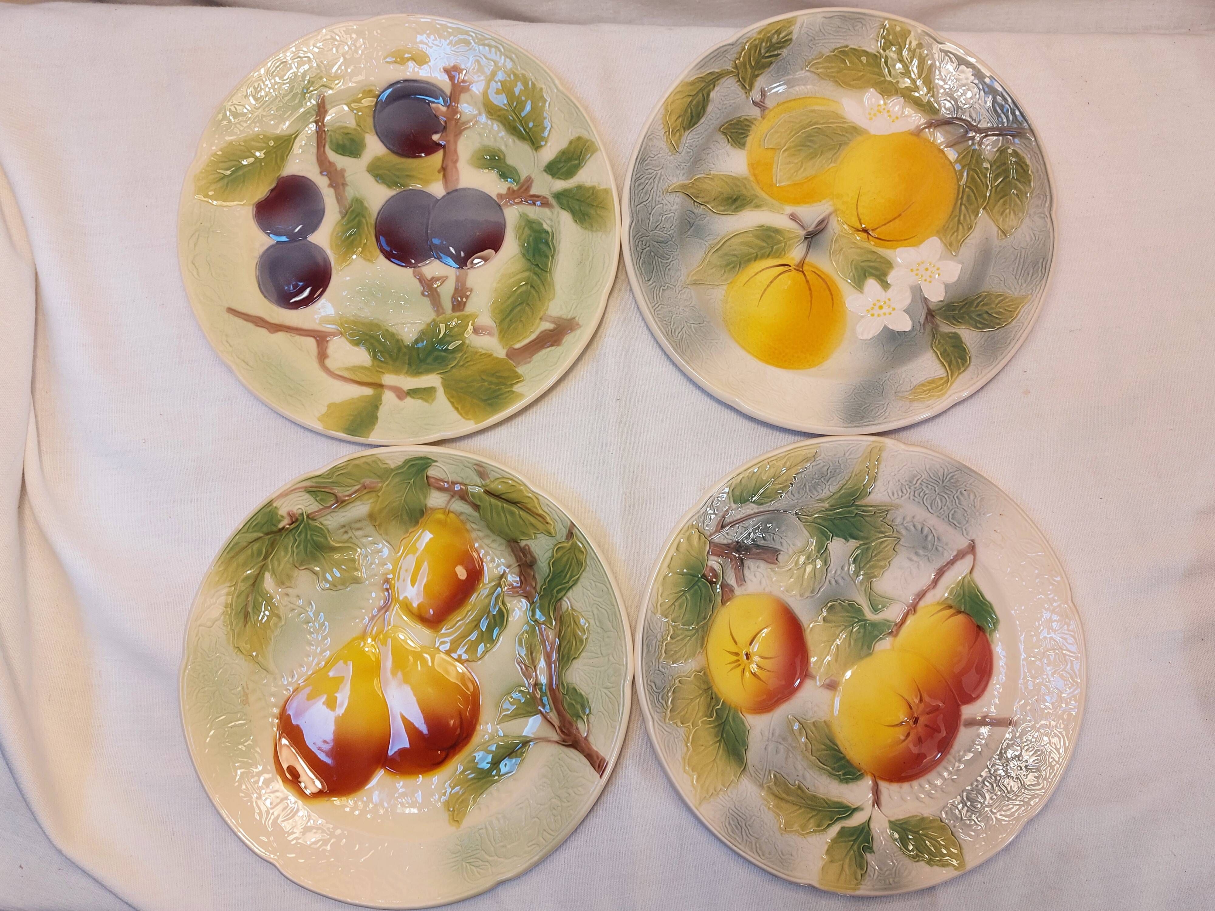 Set of 4 plates in St Clément Barbotine - Majolica - Fruits