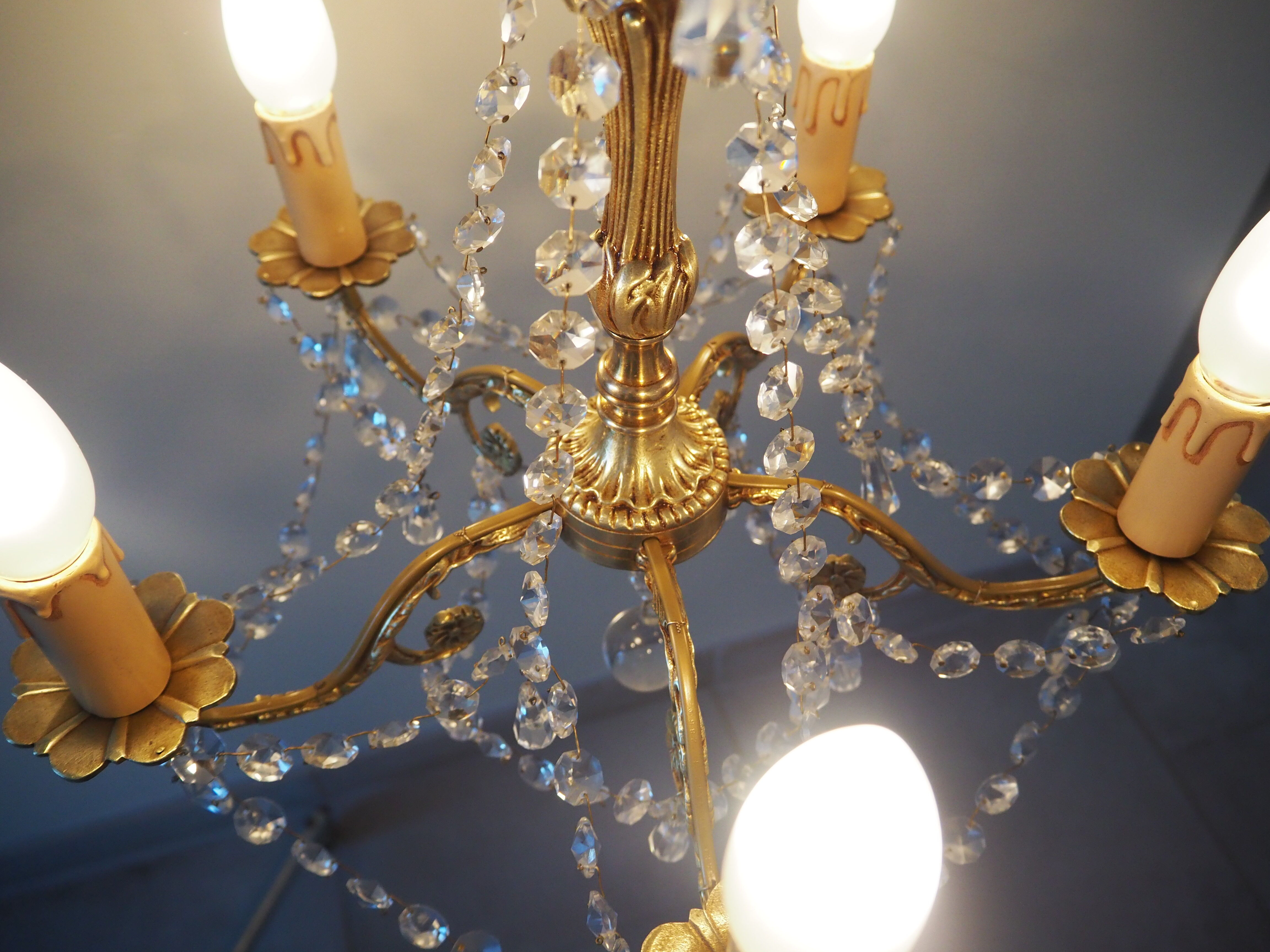 Bronze chandelier and crystal pendants – 5 lights