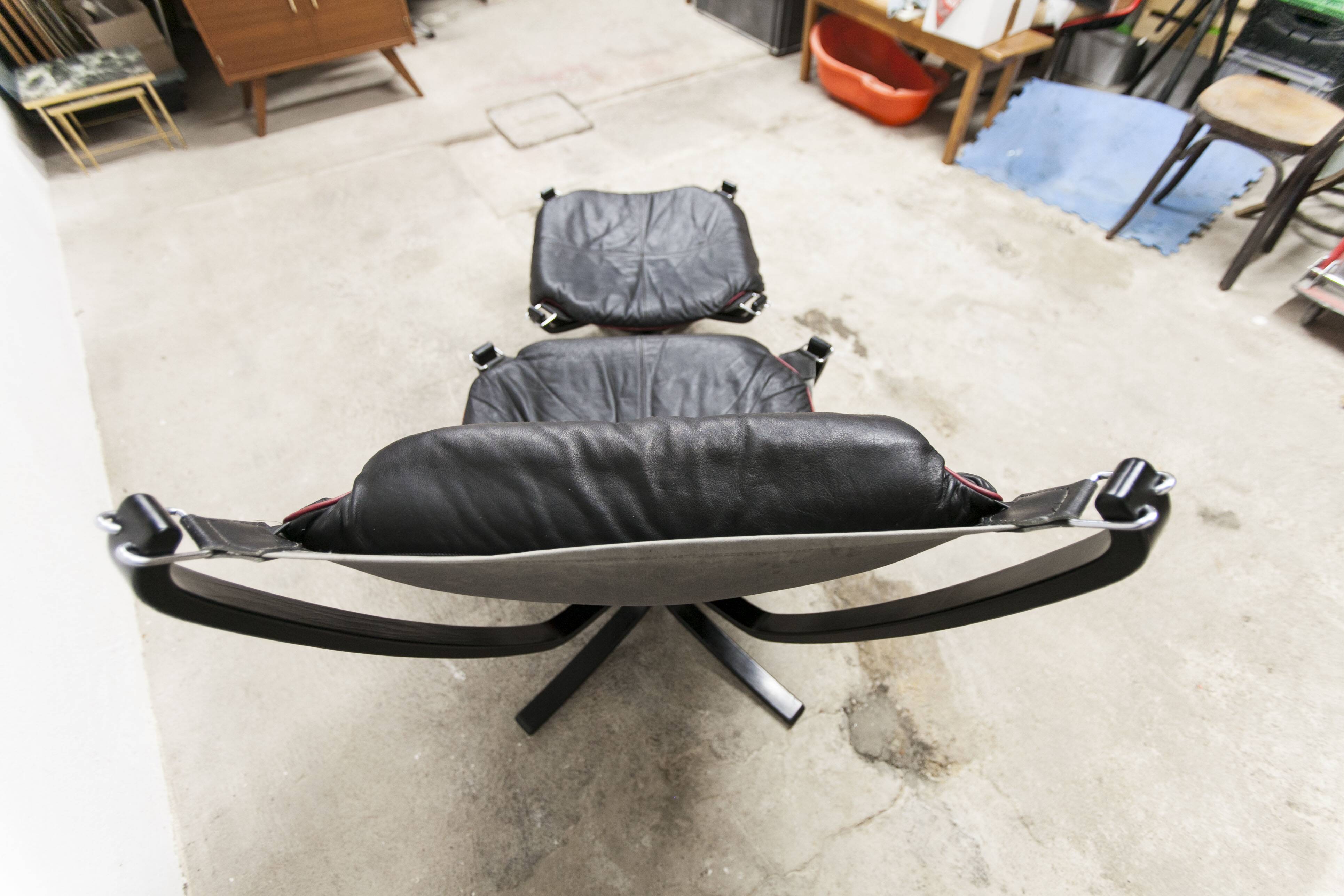 Set of armchair + ottoman viking p97 by Sigurd Russell for Poltrona Frau