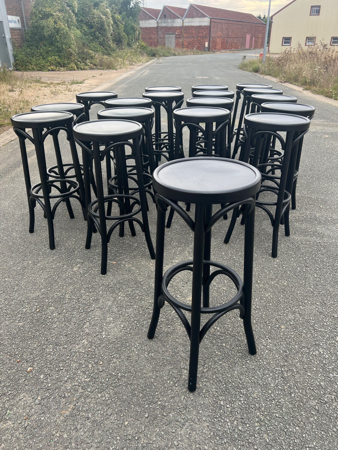 Set of 18 bar stools