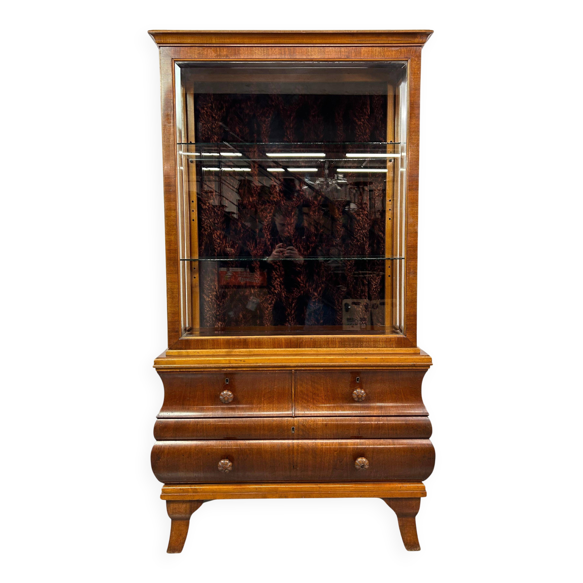 Large Art Deco display case by Lingel