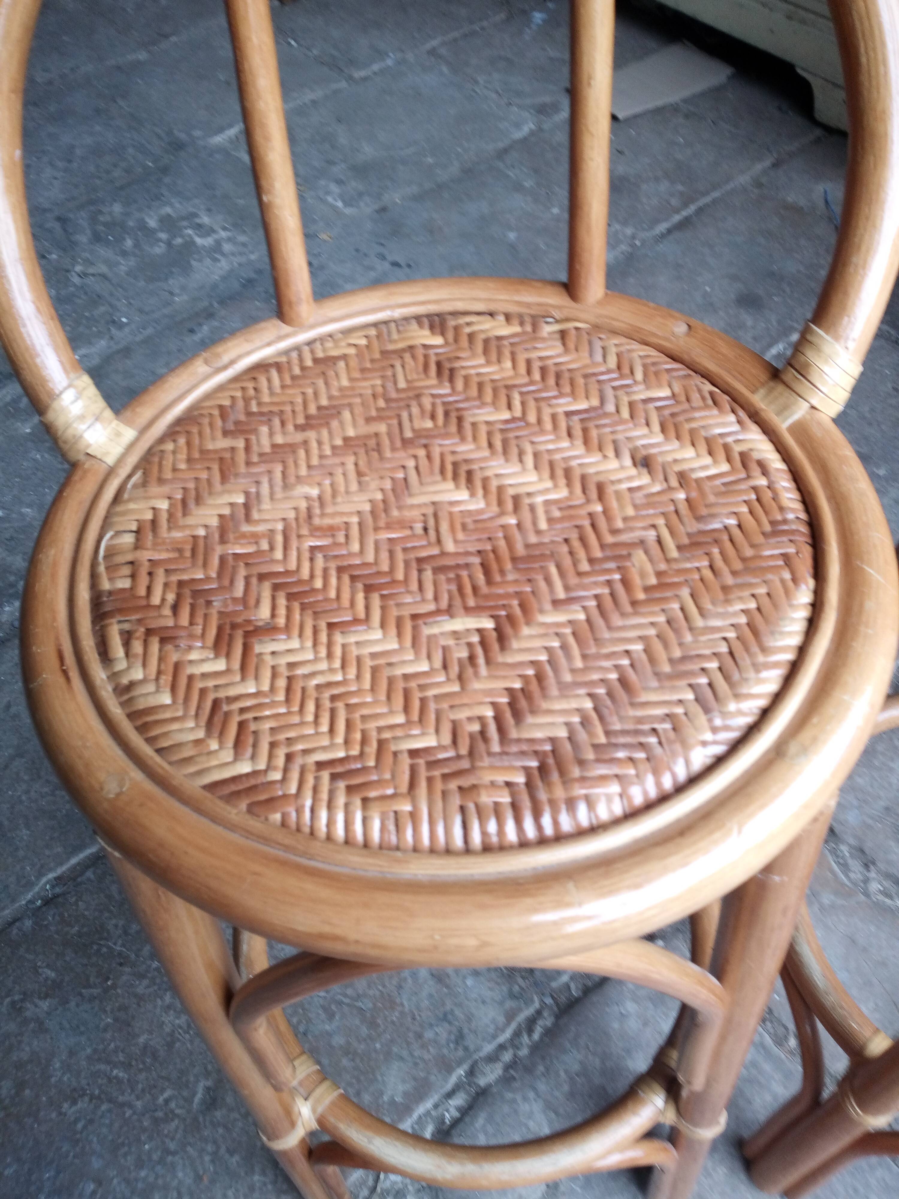 Rattan bar with two stools