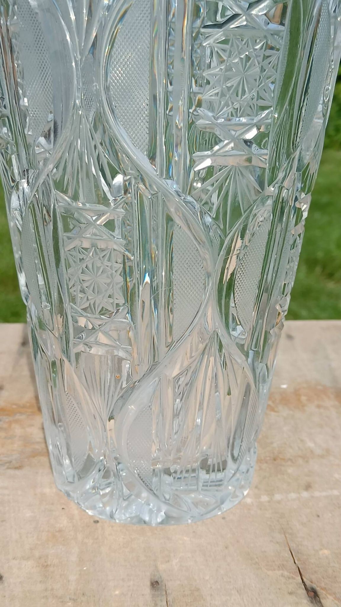 Cut glass vase in Art Deco style