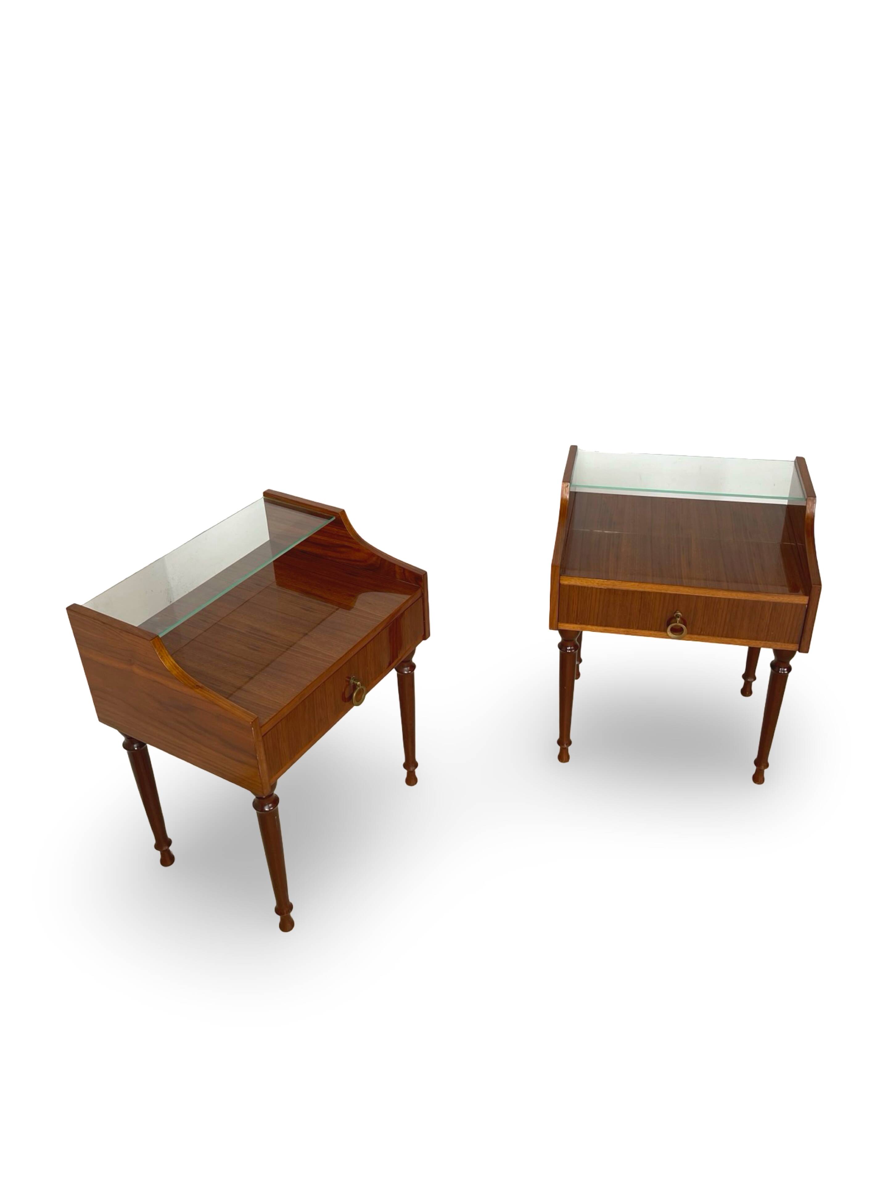 Tables de chevet italiennes des années 1950