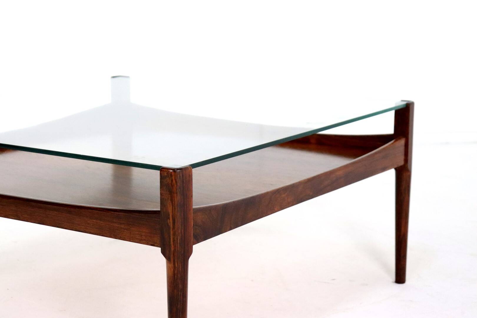 Mid-century rosewood coffee table 'Dokkum'