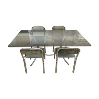 Table vintage en verre et piétement chromé et 4 chaises assorties