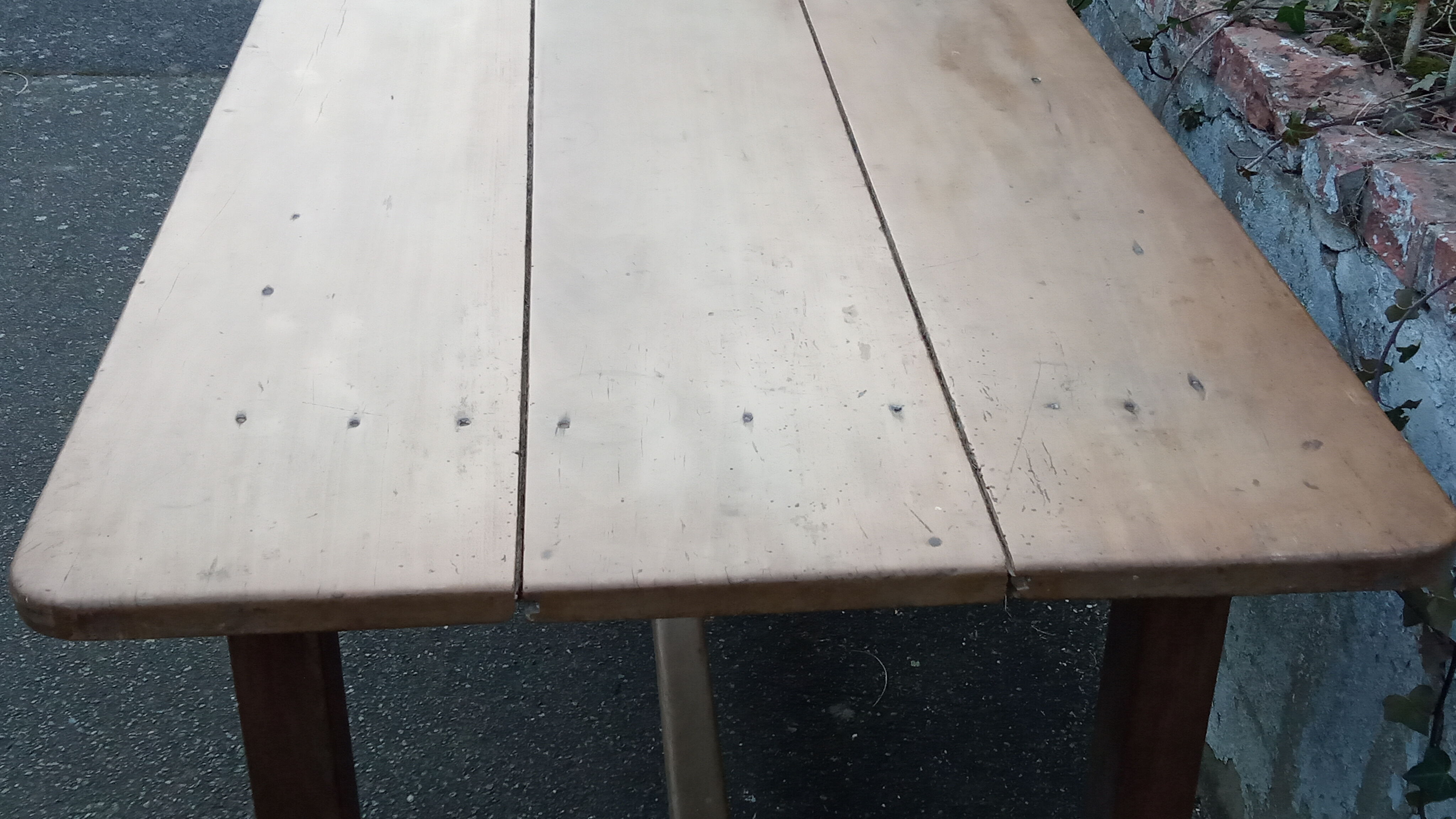 Old farmhouse table 6 people