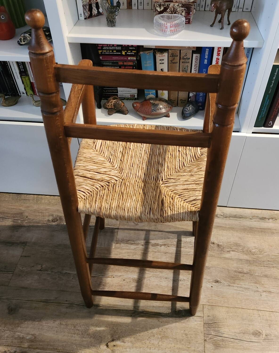 Chaise haute en bois pour enfant