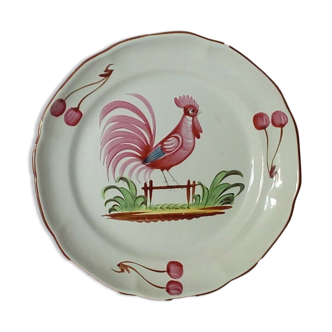 Assiette Saint Clement luneville decor au coq a la barriere et cerises 19 eme